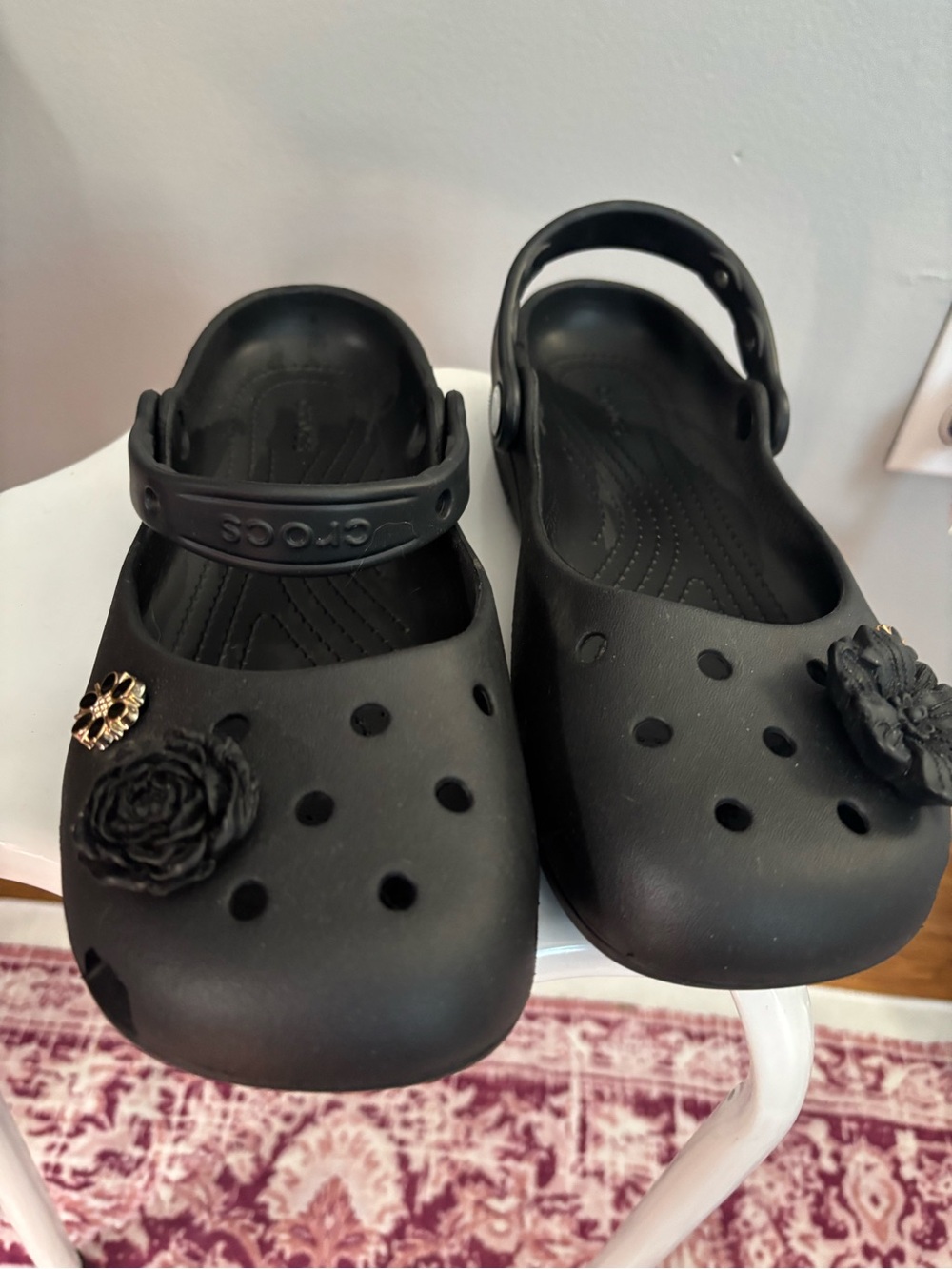 CROCS Mary Jane Women’s Black Crocs with Floral Jibbitz